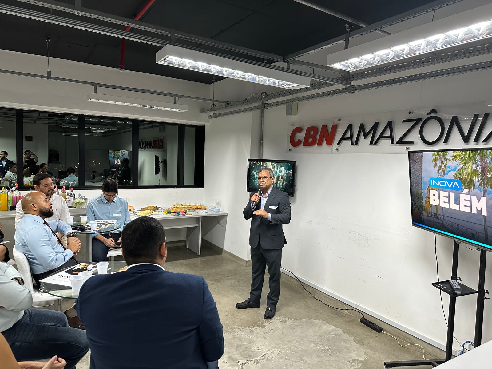 CEO do Grupo Vibe apresentando o Inova Belém
