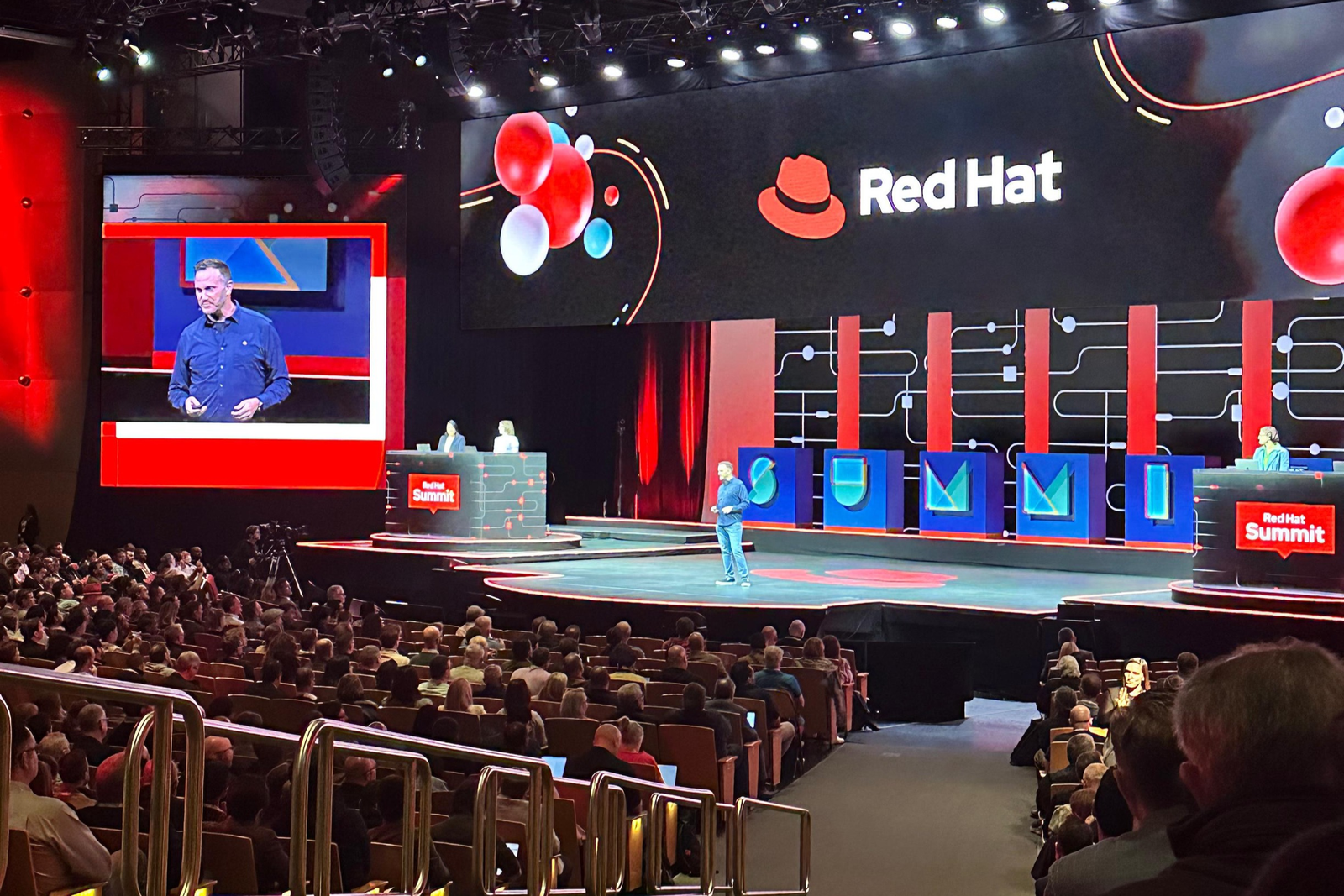Notícia: Red Hat Summit 2024 foi um sucesso e o Grupo Vibe esteve lá